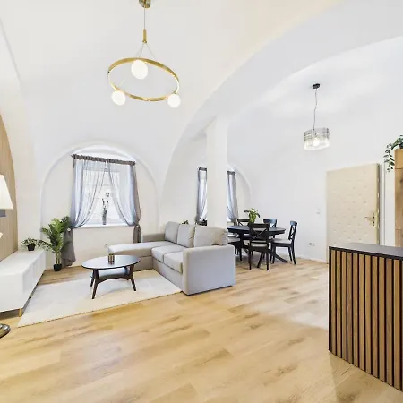 Ebenerdige Апартаменты Maissau